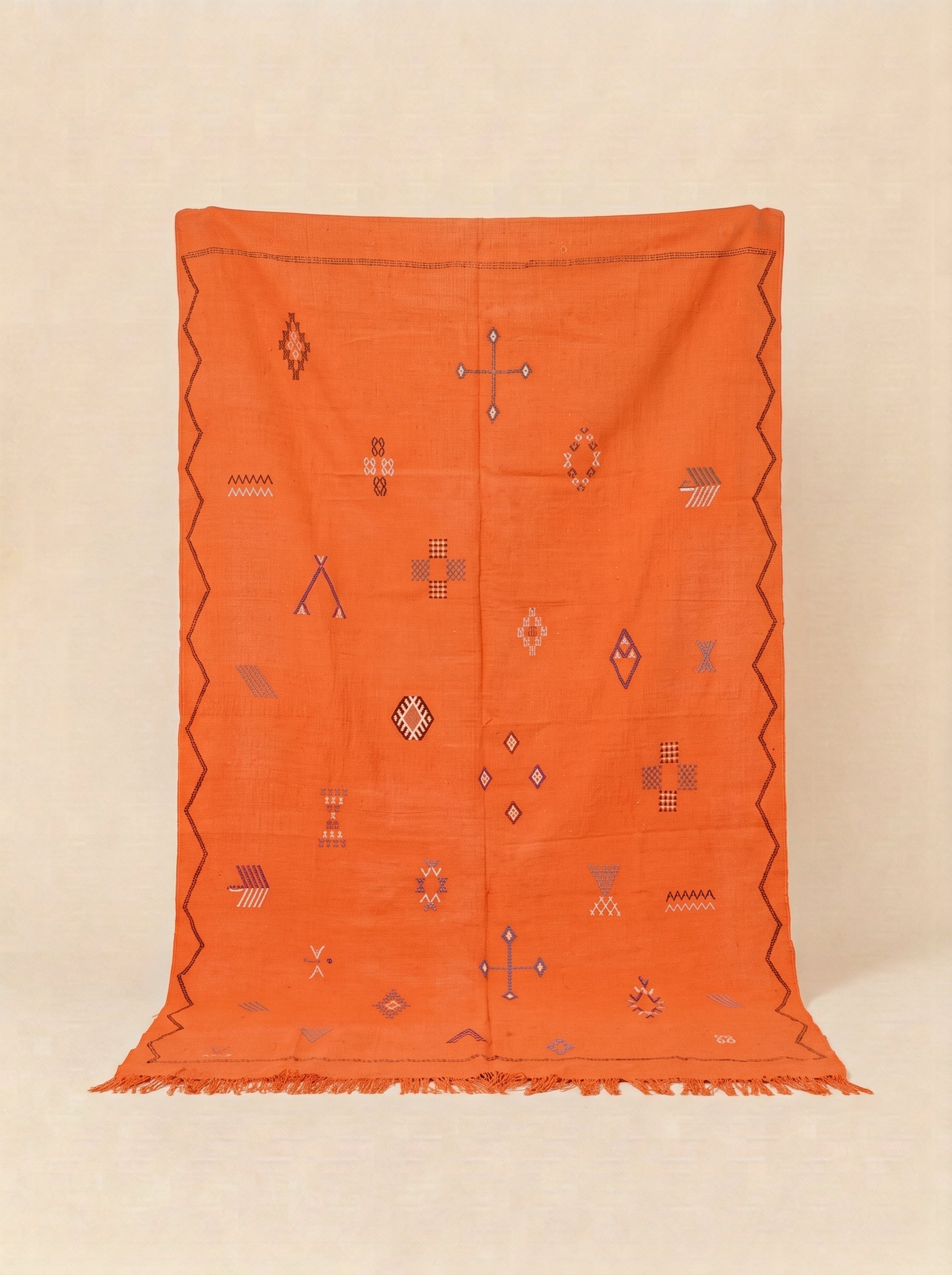Handwoven Moroccan Sabra Cactus Silk Rug - Vibrant Orange (150x90 cm)